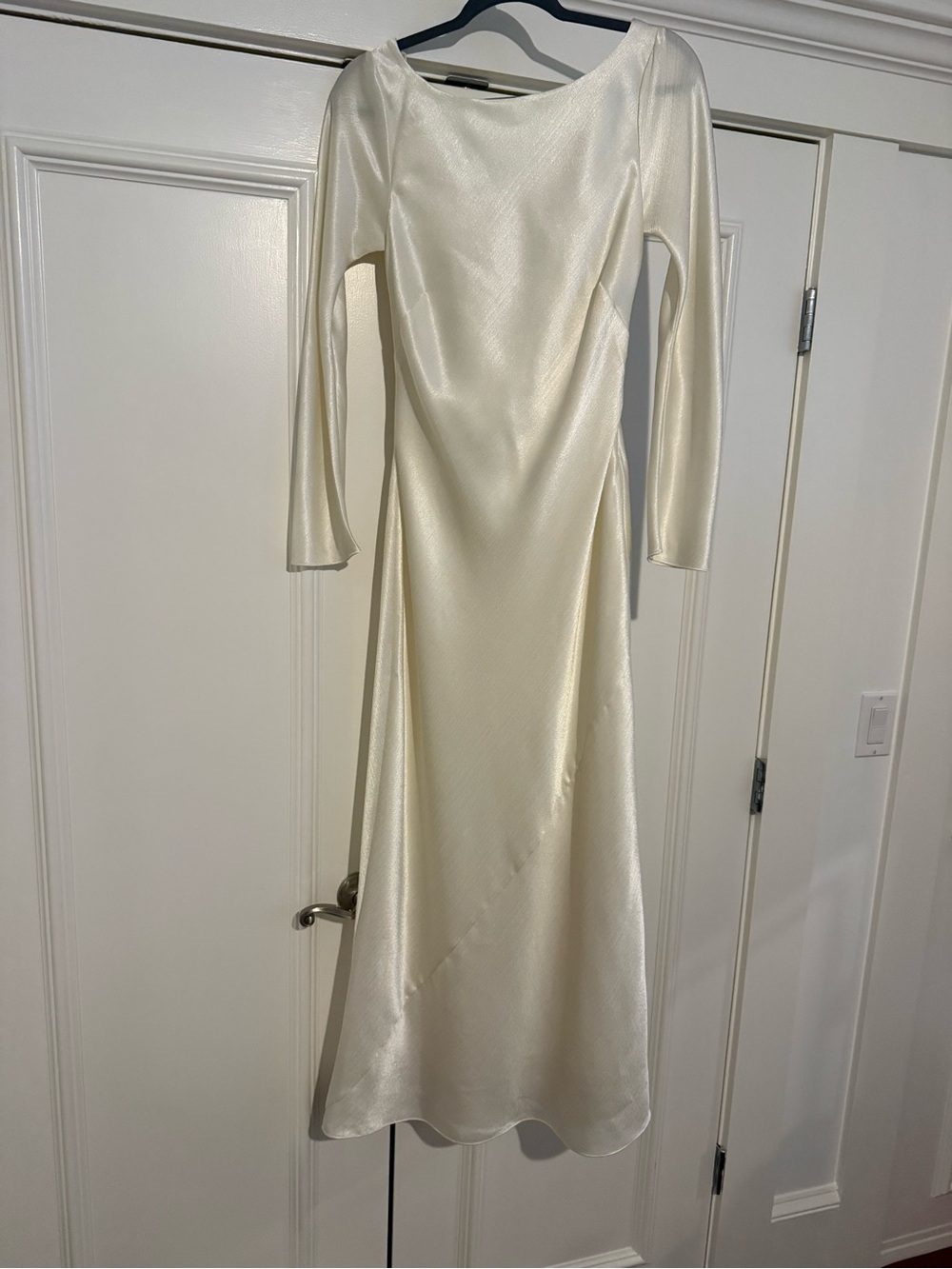 Abercrombie & Fitch Satin Cowl Back Long Sleeve Dress